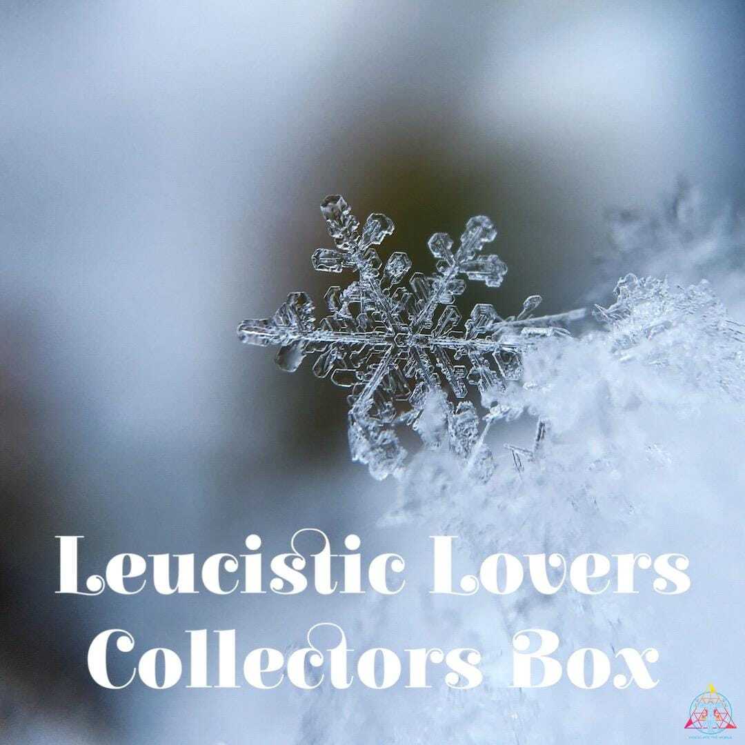 The Leucistic Lovers Spore Box